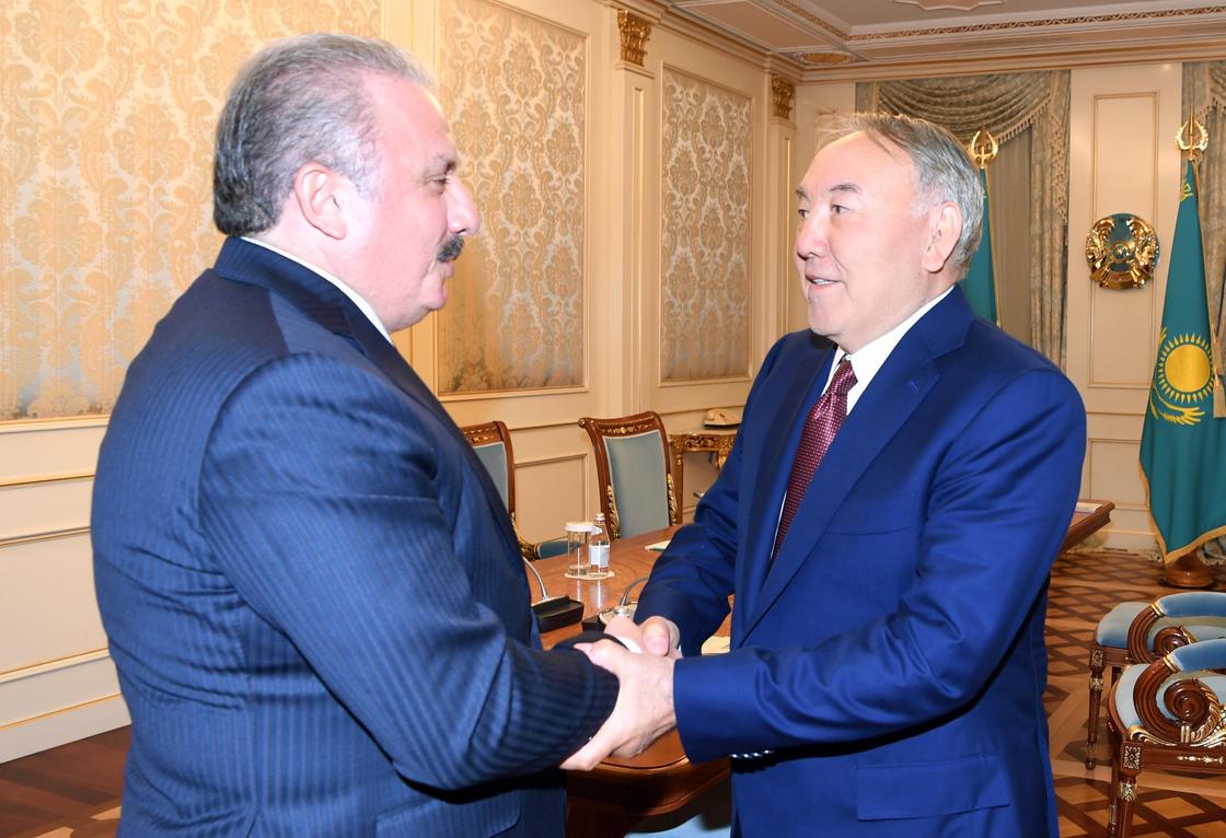 Назарбаев рассказал о близости отношений с Турцией