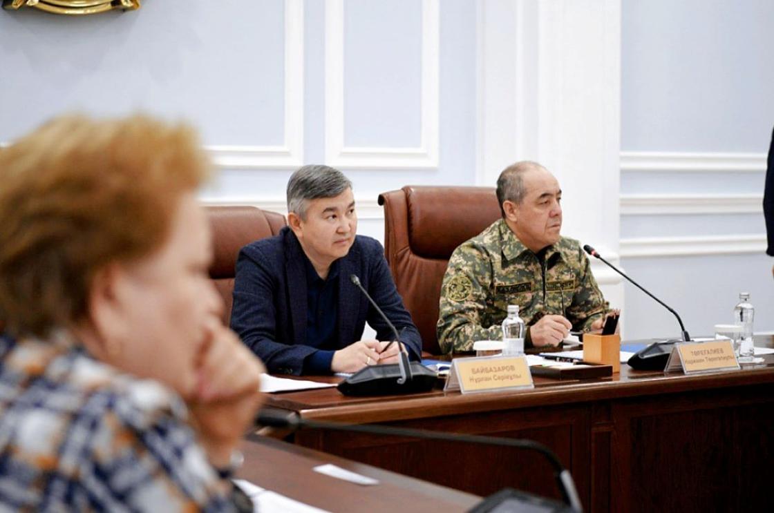 Нурлан Байбазаров и Нариман Турегалиев провели встречу с бизнесменами