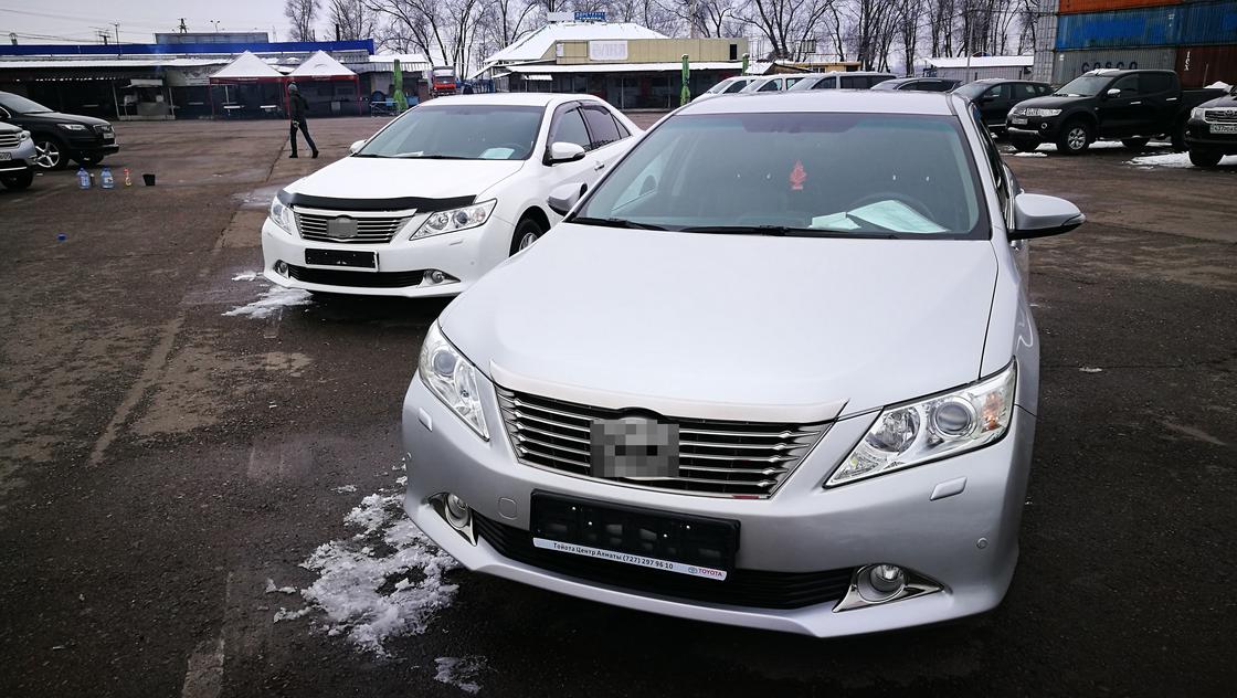 Токаев объявил временную регистрацию для авто из России, Кыргызстана и Армении