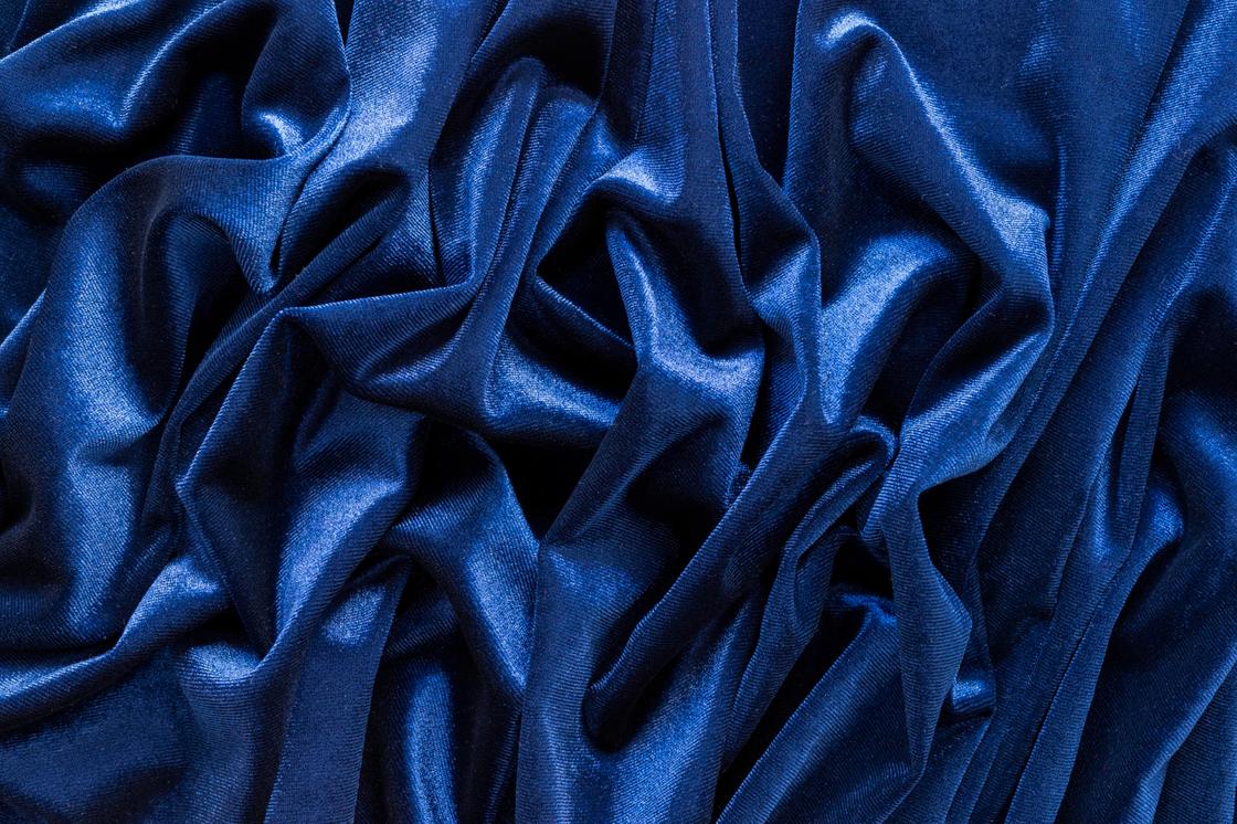 Текстиль в темно-синем оттенке