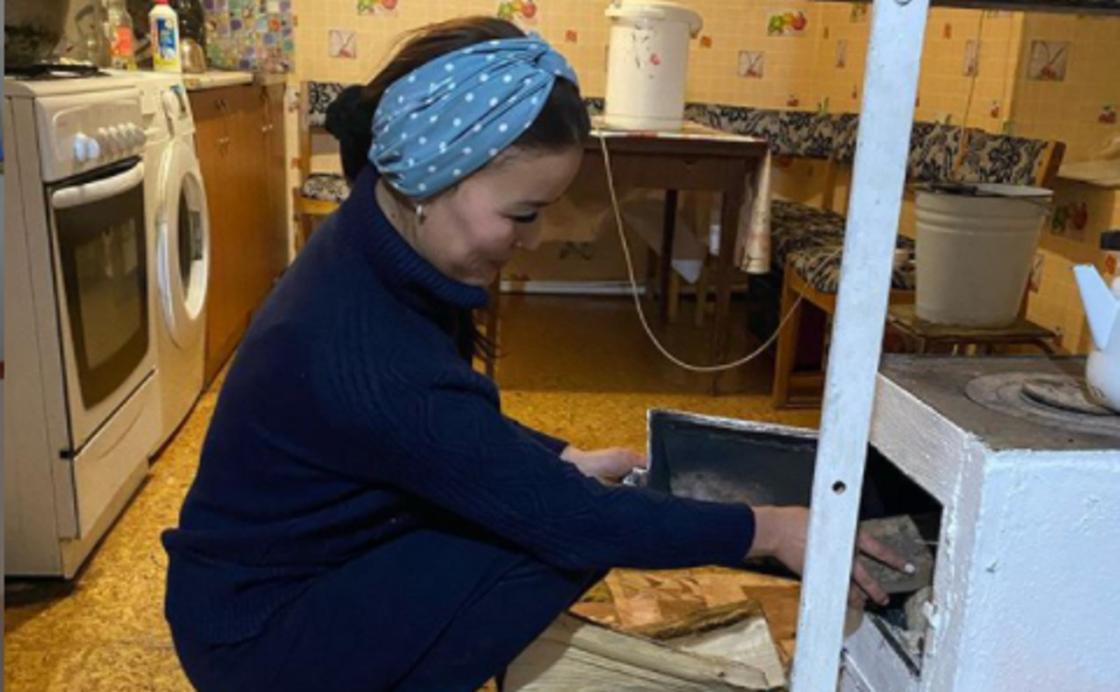 Айнұр Жәкенова Айнұр Жәкенова