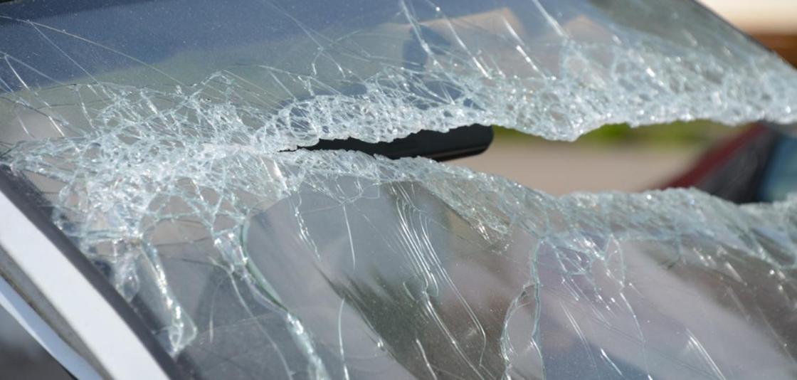 Lexus сбил женщину на "пешеходке" в Атырау