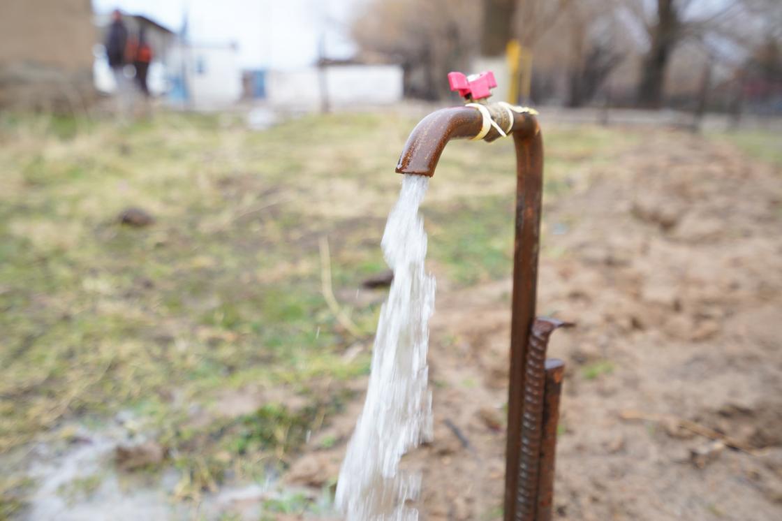 Кран с водой