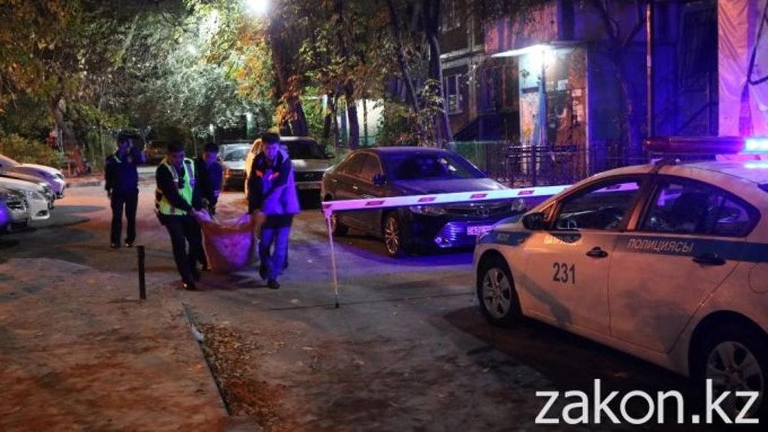 Пьяницы, наркоманы и пробки: с чем сталкиваются врачи скорой помощи в Алматы (фото, видео) Пьяницы, наркоманы и пробки: с чем сталкиваются врачи скорой помощи в Алматы (фото, видео)