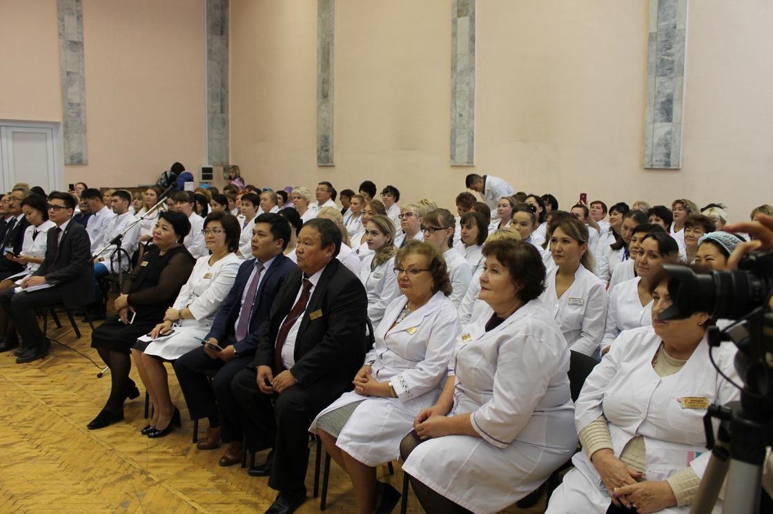 Елжан Биртанов о медстраховании: пациенты должны увидеть плюсы
