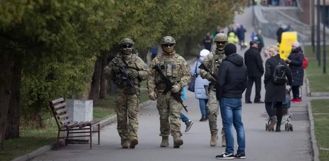 Спецназ вышел на улицы Украины перед выборами президента (фото)