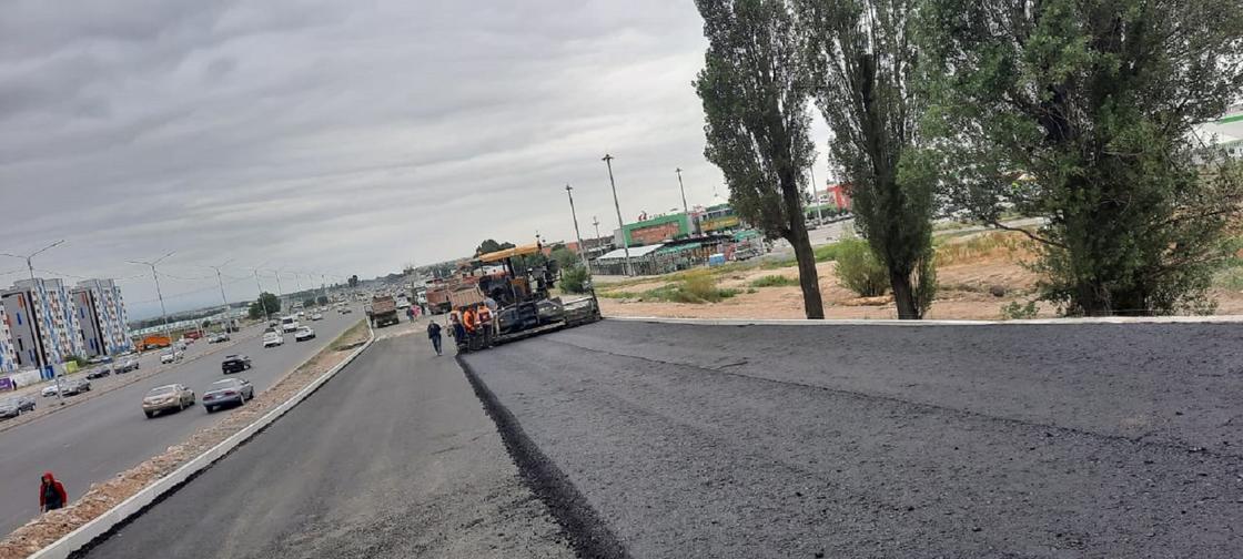 Дорогу строят в Алматы