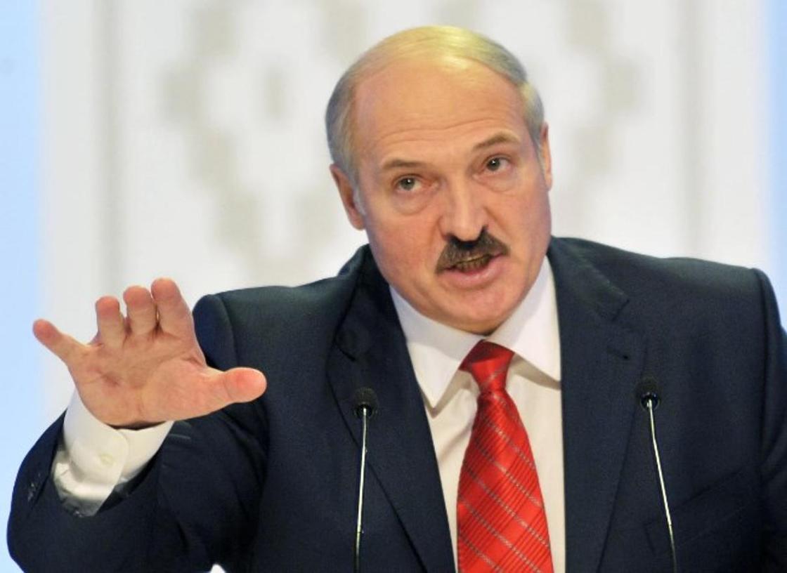 Лукашенко коронавирус жұқтыру қаупінің кімде басым екенін айтты