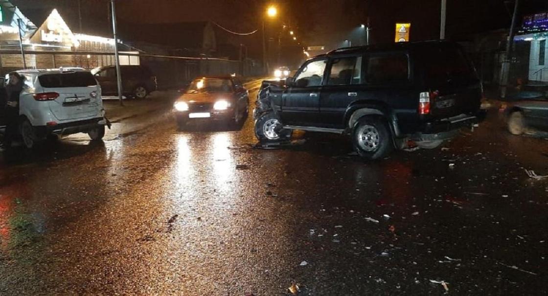 4 человека погибли в аварии на трассе "Самара-Шымкент"