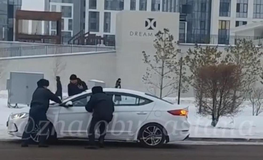 Видеодан кадр: іnstagram/zhaloby_astana Видеодан кадр: іnstagram/zhaloby_astana