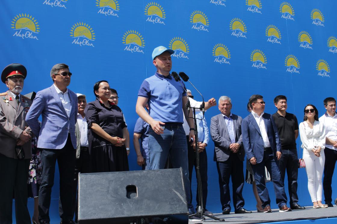 Алматыда "Nur Otan" партиясының "Biz birgemiz" атты митингісі өтті