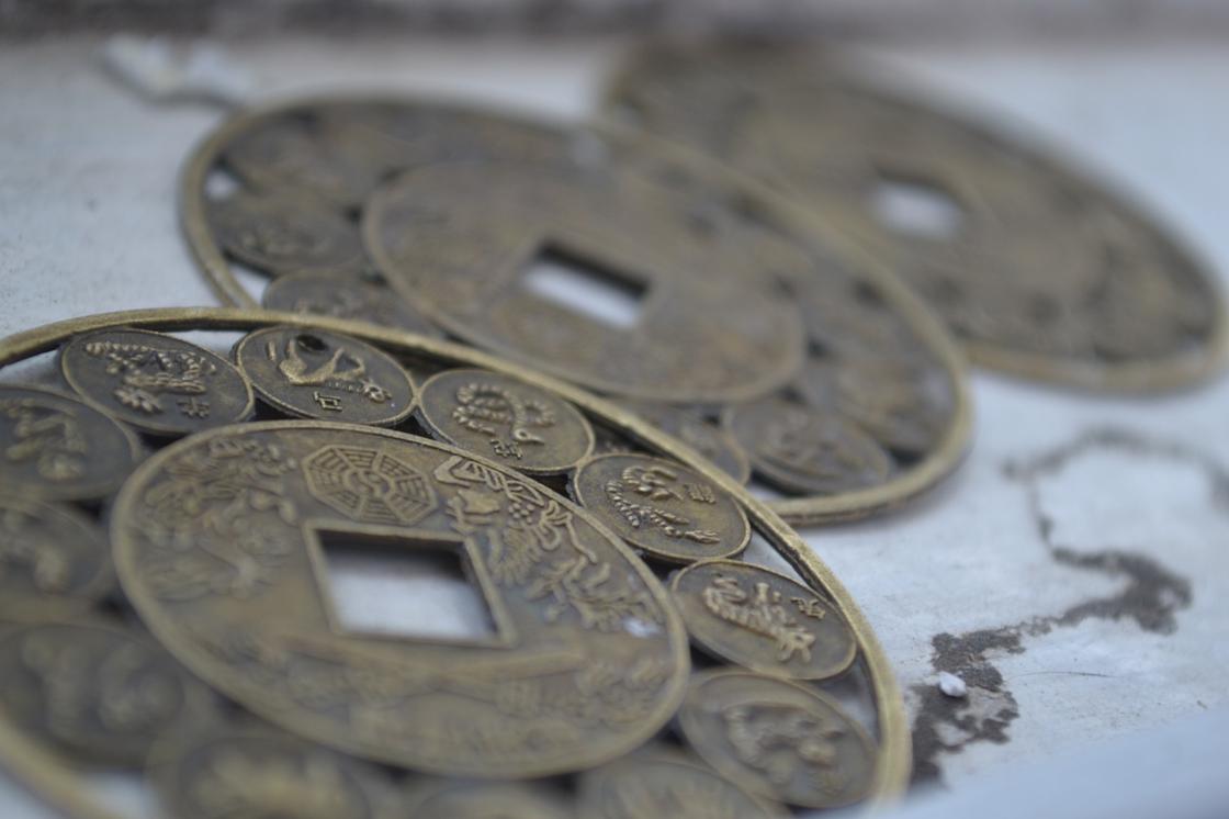 Монеты с изображением знаков зодиака