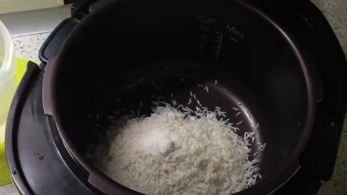 Рис в чаше мультиварки