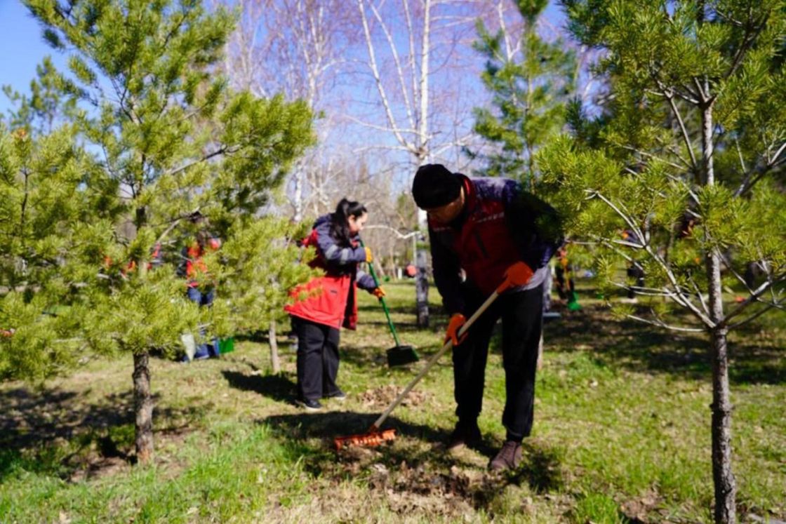 Участники субботника