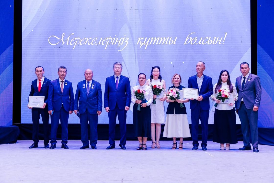 Поздравление представителей СМИ с профессиональным праздником