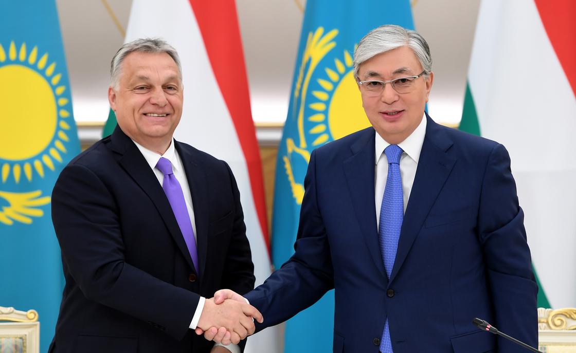Токаев встретился с премьер–министром Венгрии