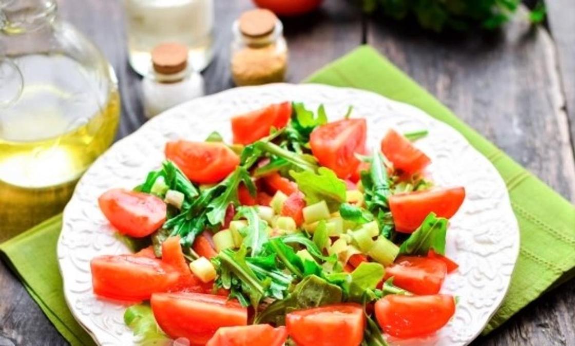 Салат с жареным мясом птицы, ингредиенты Салат с жареным мясом птицы, ингредиенты