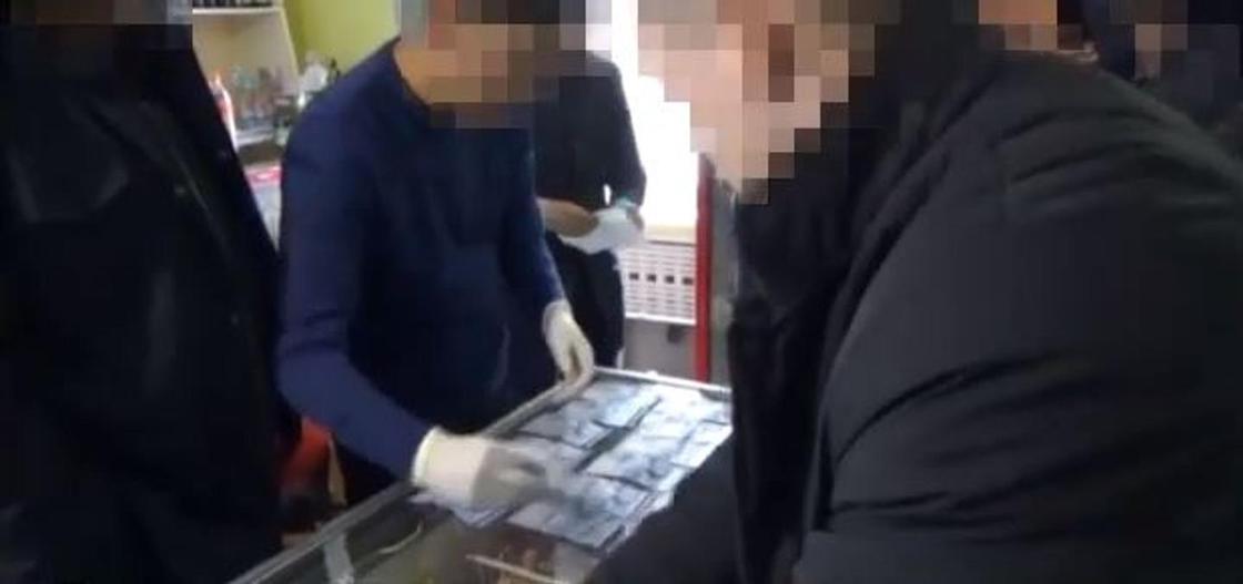678 тыс. за еду и свидания: осужденная платила за жизнь в СИЗО Атырауской области 678 тыс. за еду и свидания: осужденная платила за жизнь в СИЗО Атырауской области