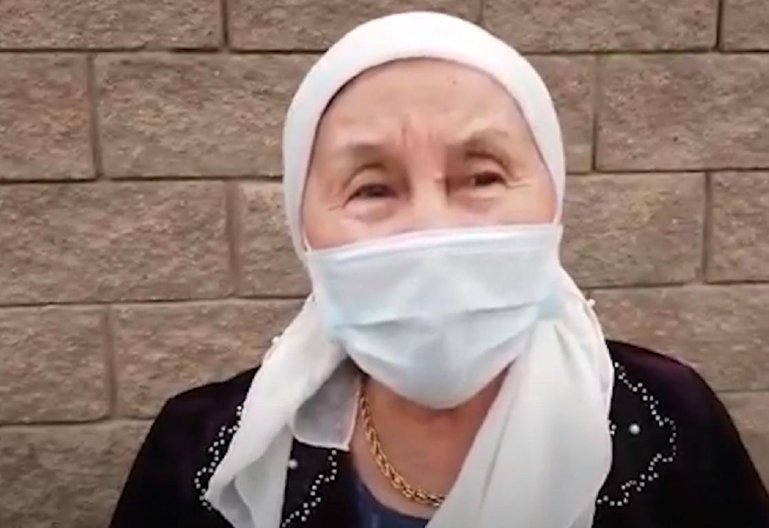 Родственники извинились за столпотворение на похоронах жительницы Актау (видео)