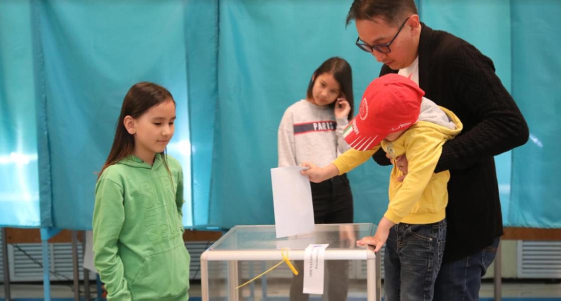 "Кандидата выбрала сама": живущая в Америке алматинка впервые пришла на выборы президента страны