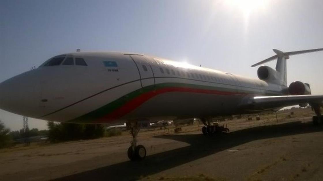 Самолет Ту-154 "президента Болгарии" за 950 млн тенге продают в Нур-Султане (фото)