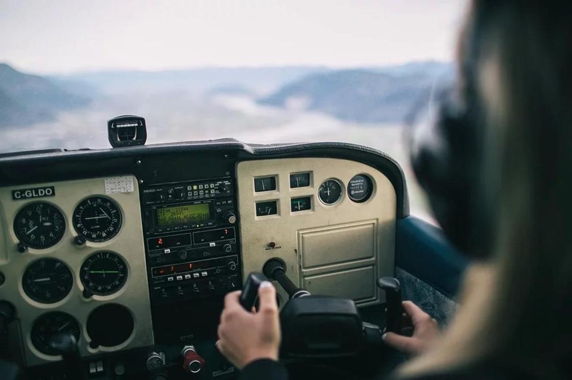Поиски алматинки в горах: в воздух подняли авиацию