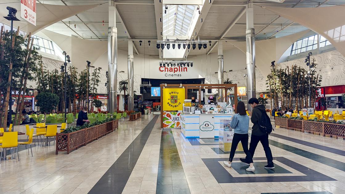 Время работы торговых центров, базаров и ЦОНов сократили в Алматы
