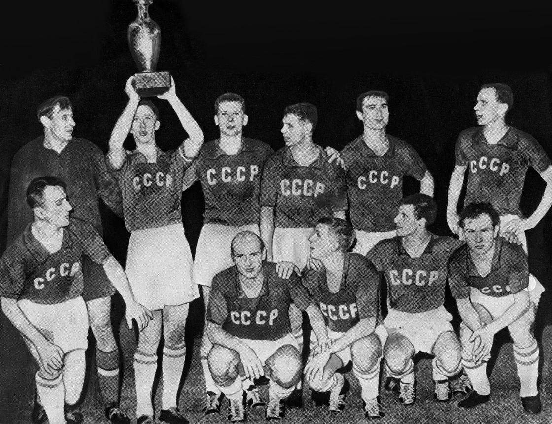Первые чемпионы Европы 1960 года. Фото: russianfootballnews.com