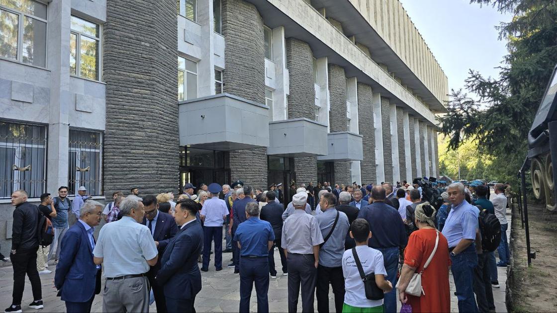 Прощание с Талгатом Мусабаевым