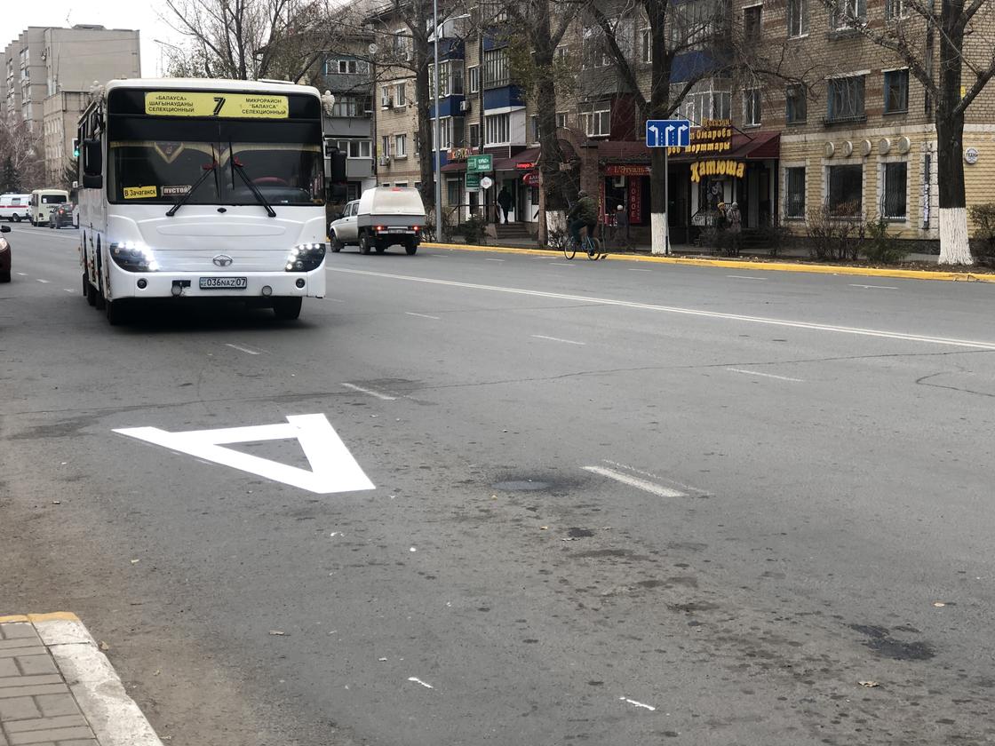 В Уральске появились полосы для движения автобусов