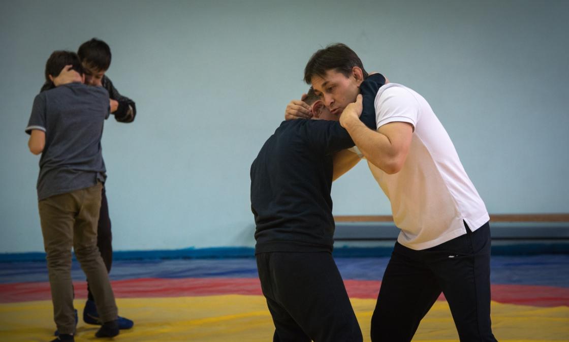 Сын олимпийского чемпиона основал детский борцовский клуб в Алматы (фото)