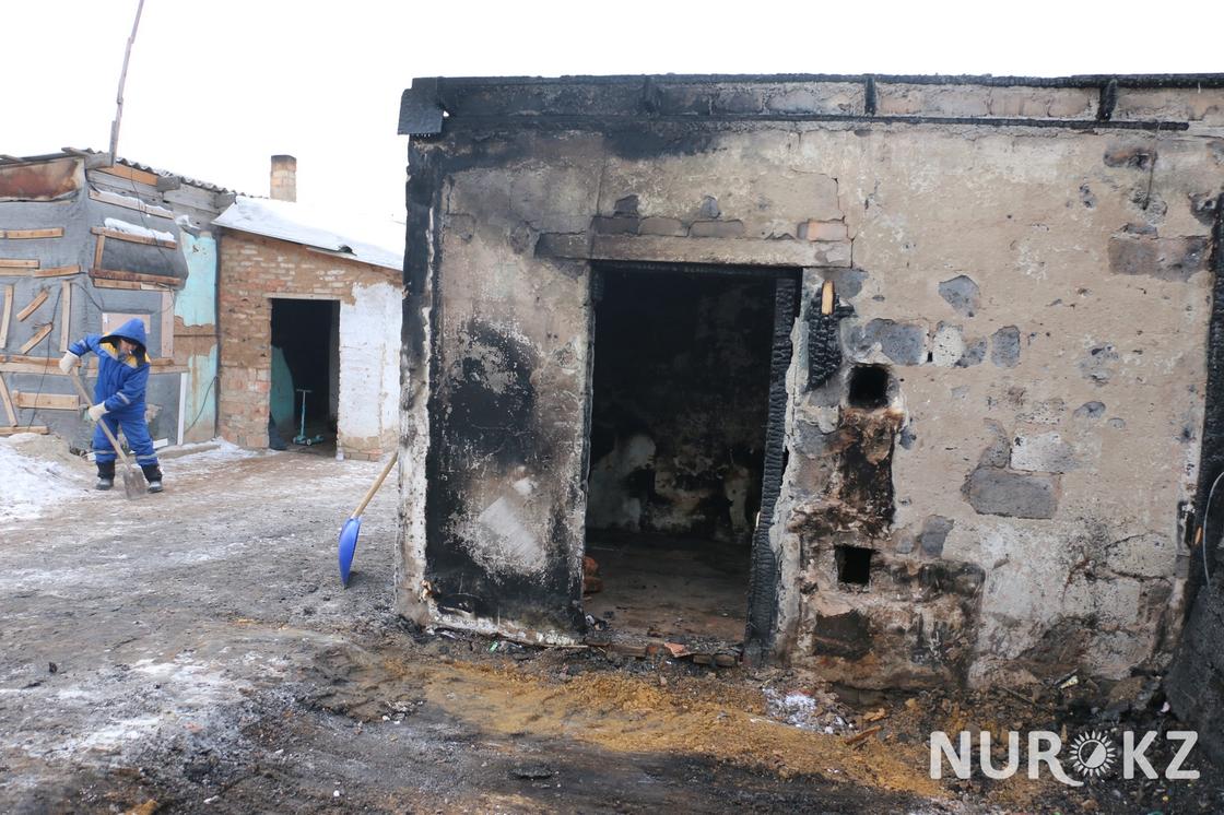 Отец разжег печь и ушел на работу: в МВД рассказали о смертельном пожаре в Астане