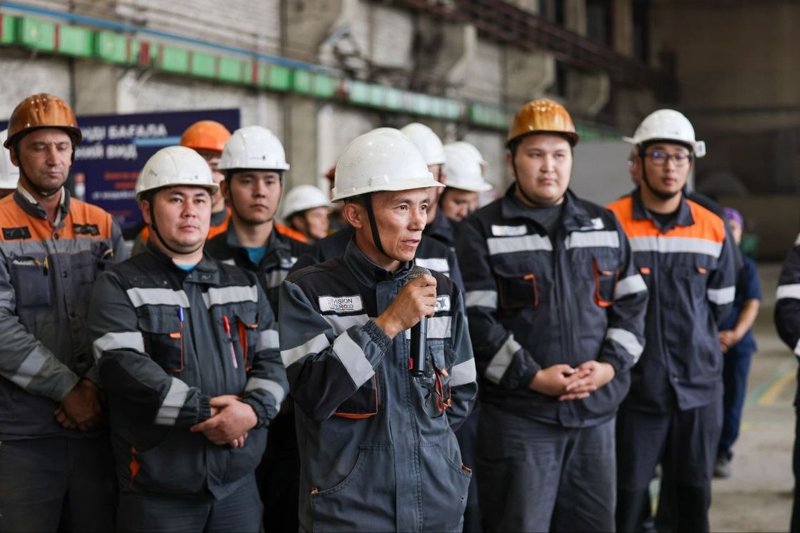Представители партии "Әділет" презентуют предвыборную программу в Актобе
