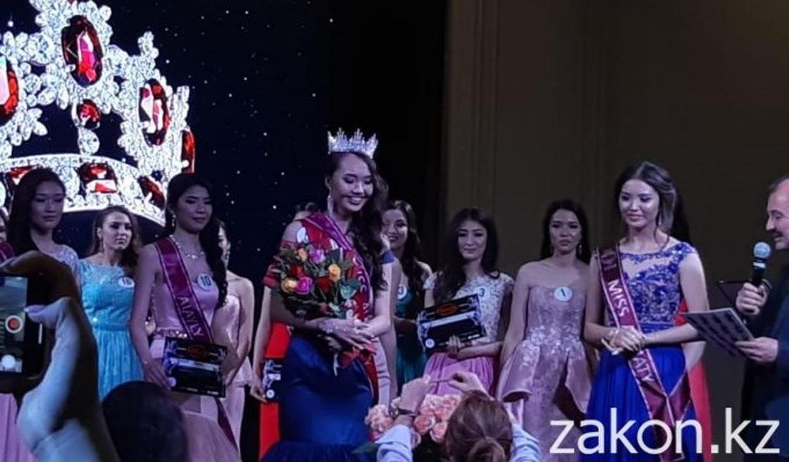 16-летняя школьница стала "Мисс Алматы - 2019"