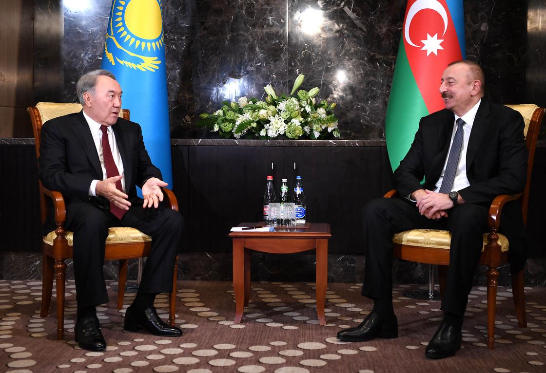 Назарбаев провел встречу с президентом Азербайджана