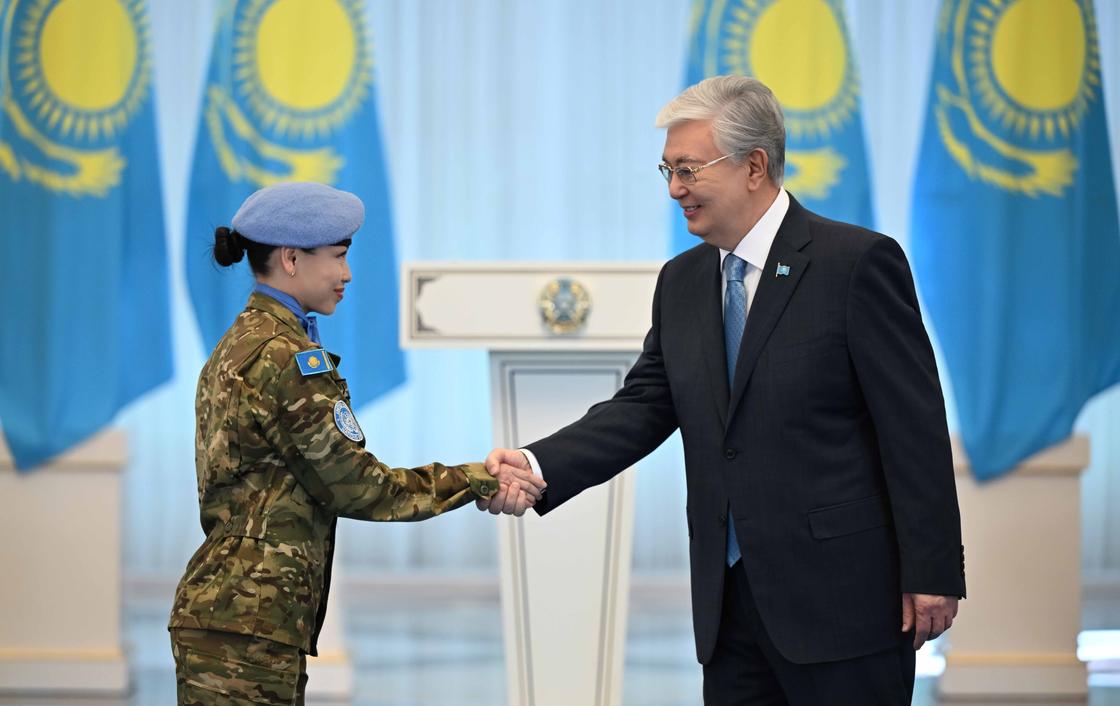 Президент Ақордада бітімгерлермен кездесті Президент Ақордада бітімгерлермен кездесті