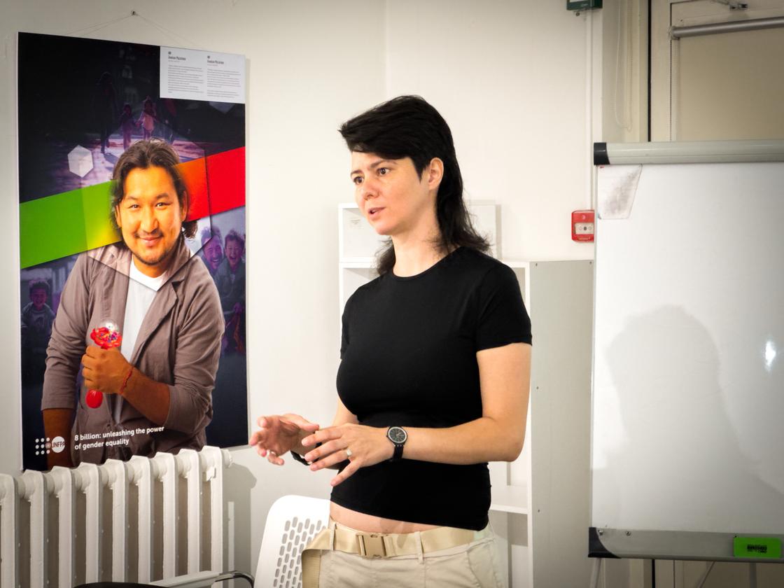 Майя Леонова