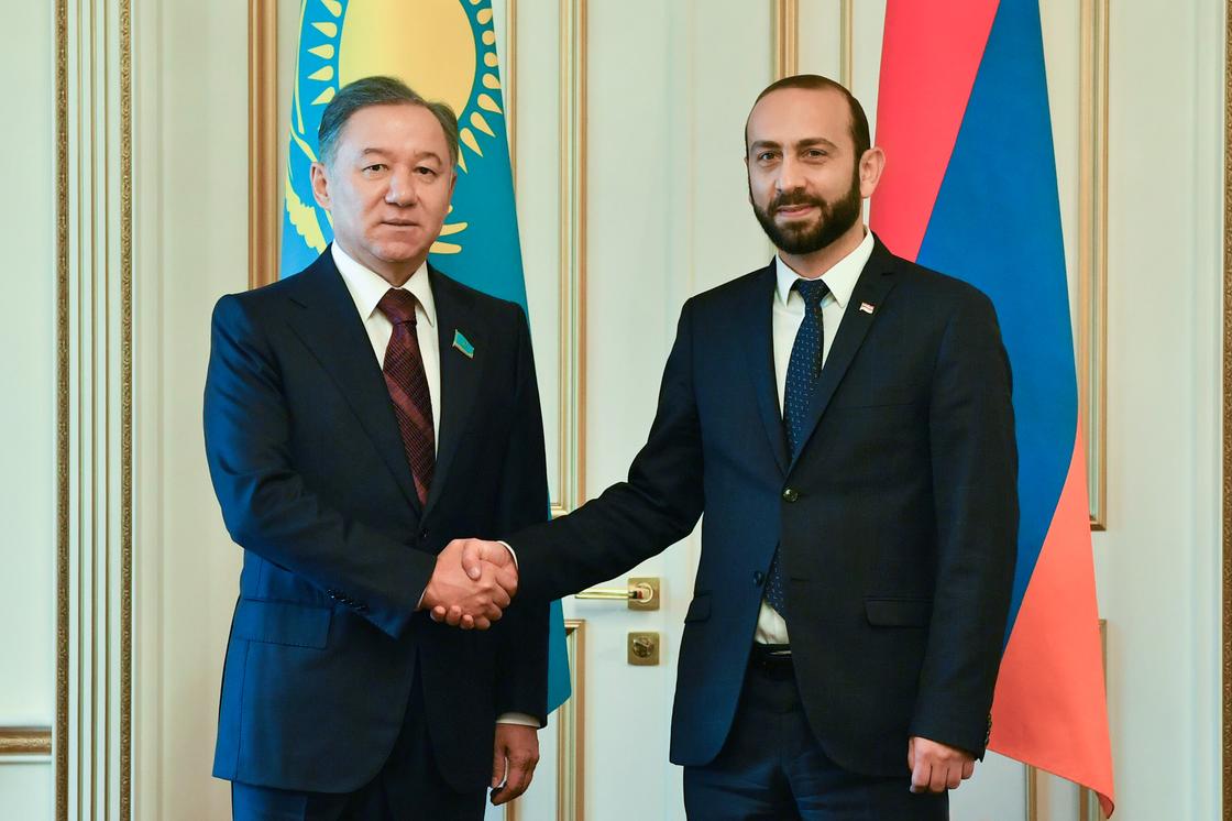 Нигматулин провел переговоры с Председателем Парламента Армении А.Мирзояном