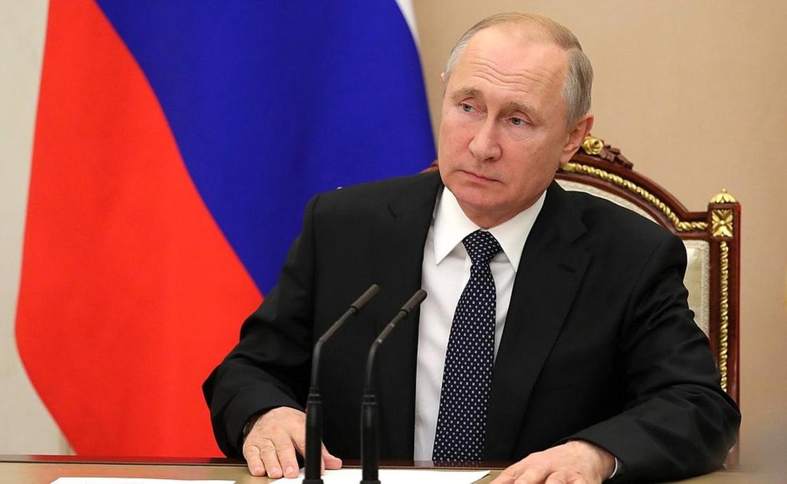 "Один что-то ляпнул": Путин обещает не вводить санкции против Грузии