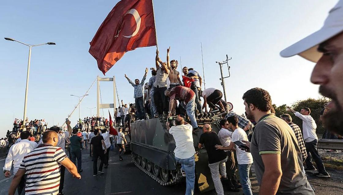 Сирийская армия и курды обвиняют Турцию в нарушении перемирия