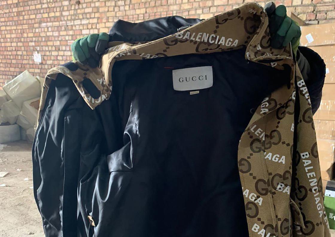 Контрафактная куртка брендов Gucci и Balenciaga