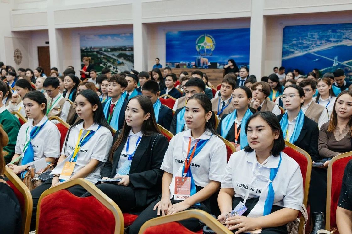 Атырауда жас көшбасшылар форумы басталды