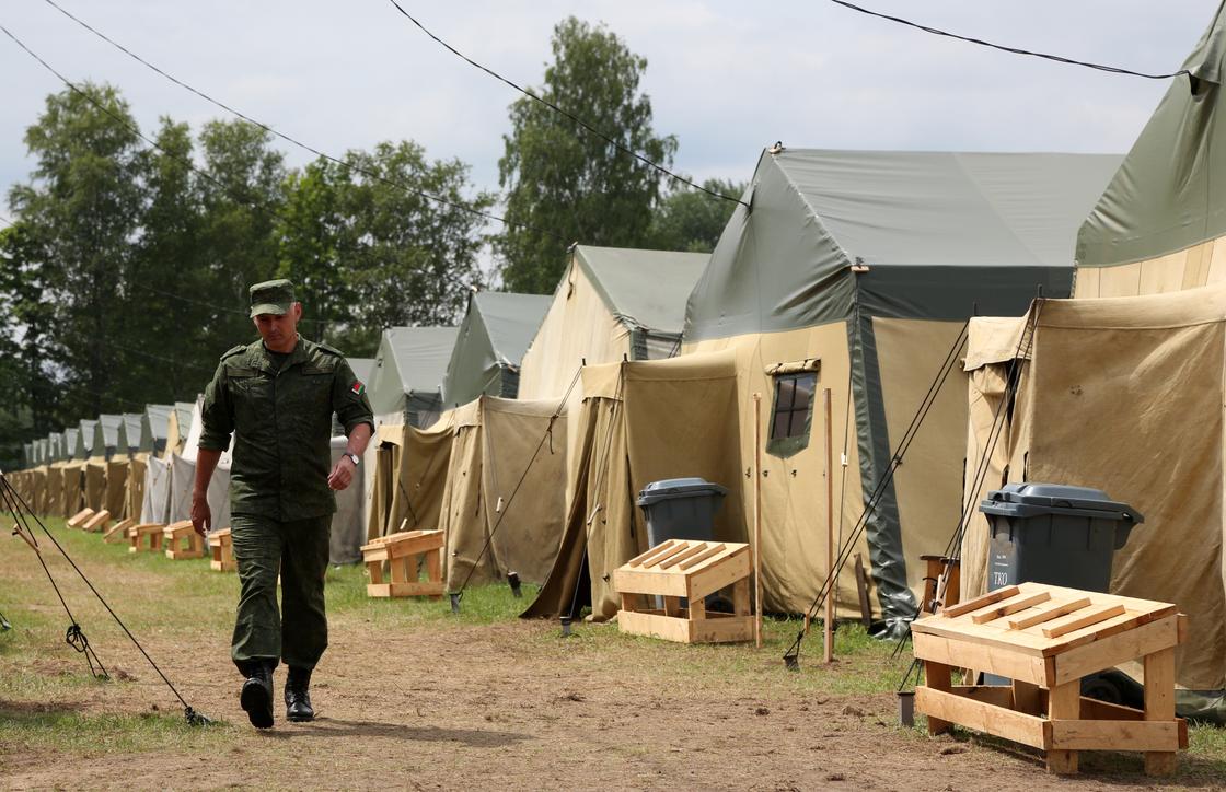 Построенный палаточный лагерь