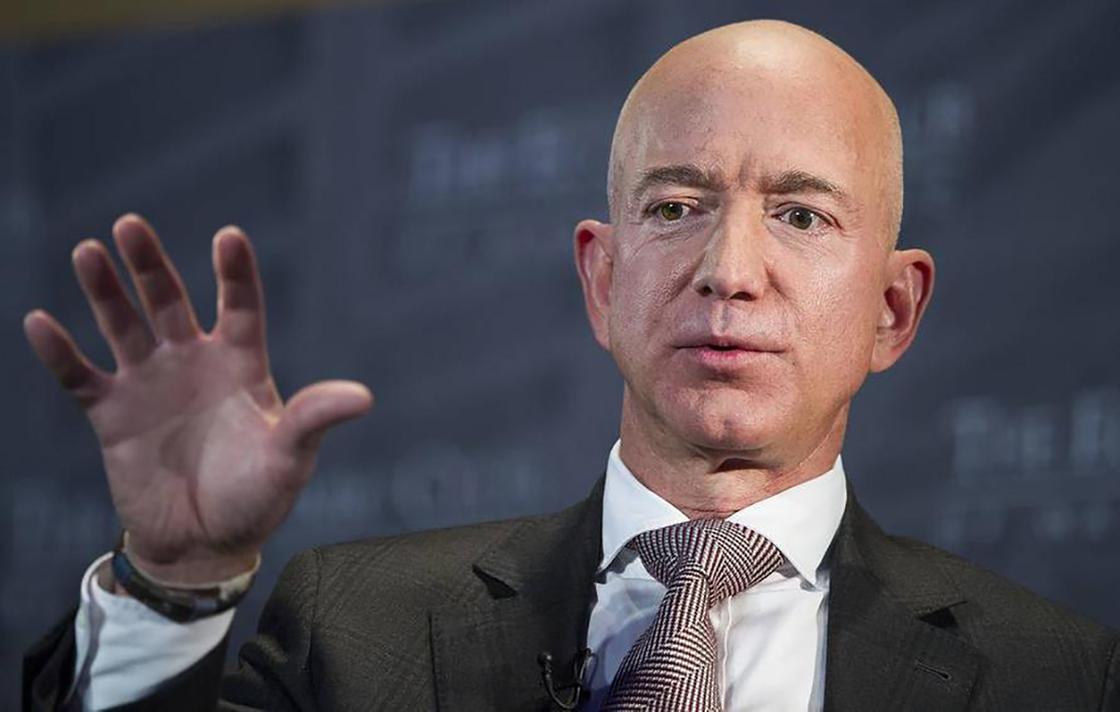 Глава Amazon стал богаче на 4,6 трлн тенге всего за 15 минут
