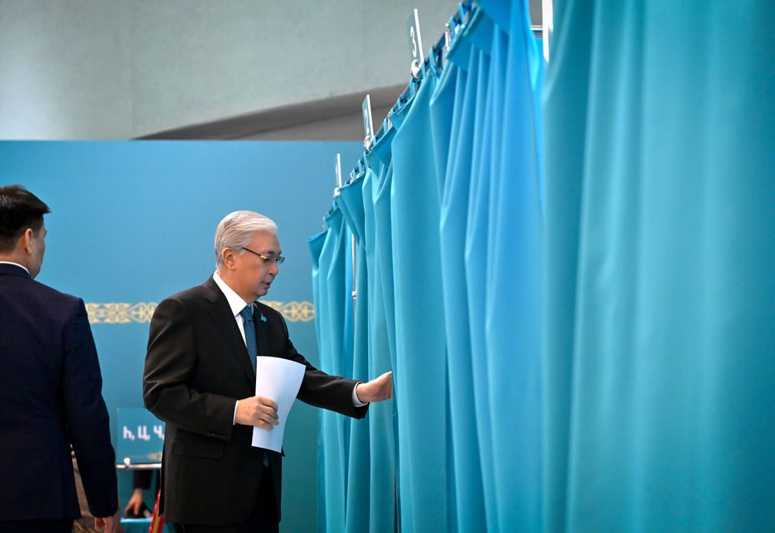 Токаев проголосовал на референдуме