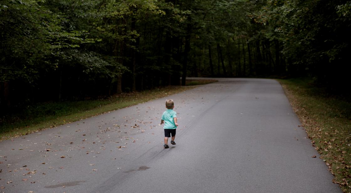 5-летний ребенок заблудился в 10 километрах от дома в СКО
