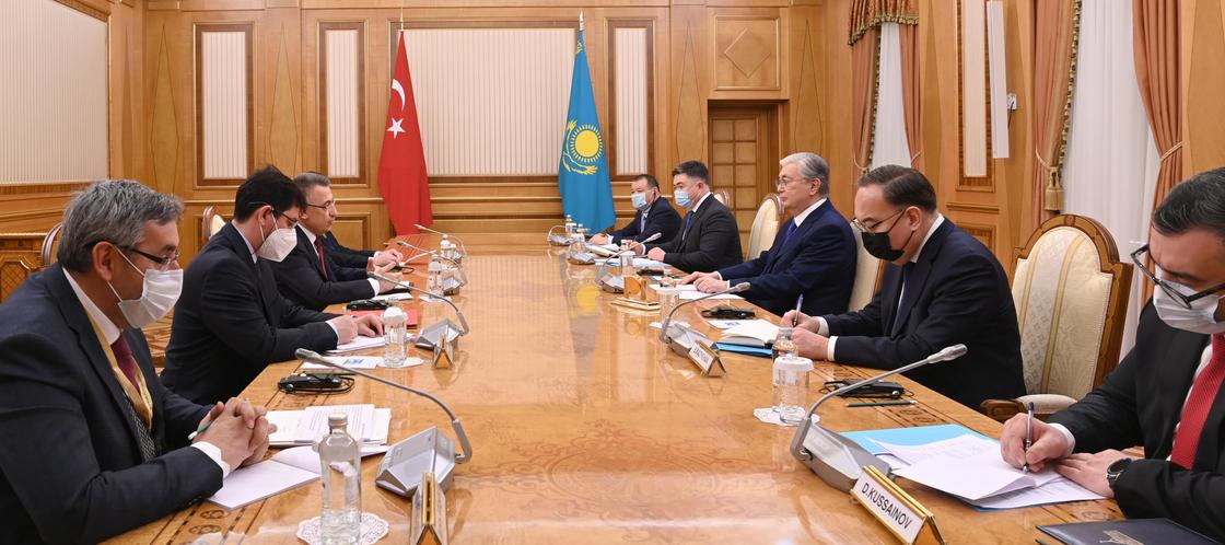 Касым-Жомарт Токаев принял Вице-президента Турции Фуата Октая