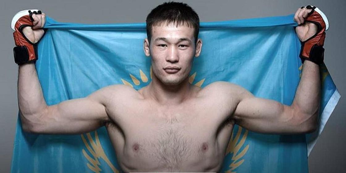 Непобежденный казахстанский файтер стал чемпионом М-1 Challenge (видео)
