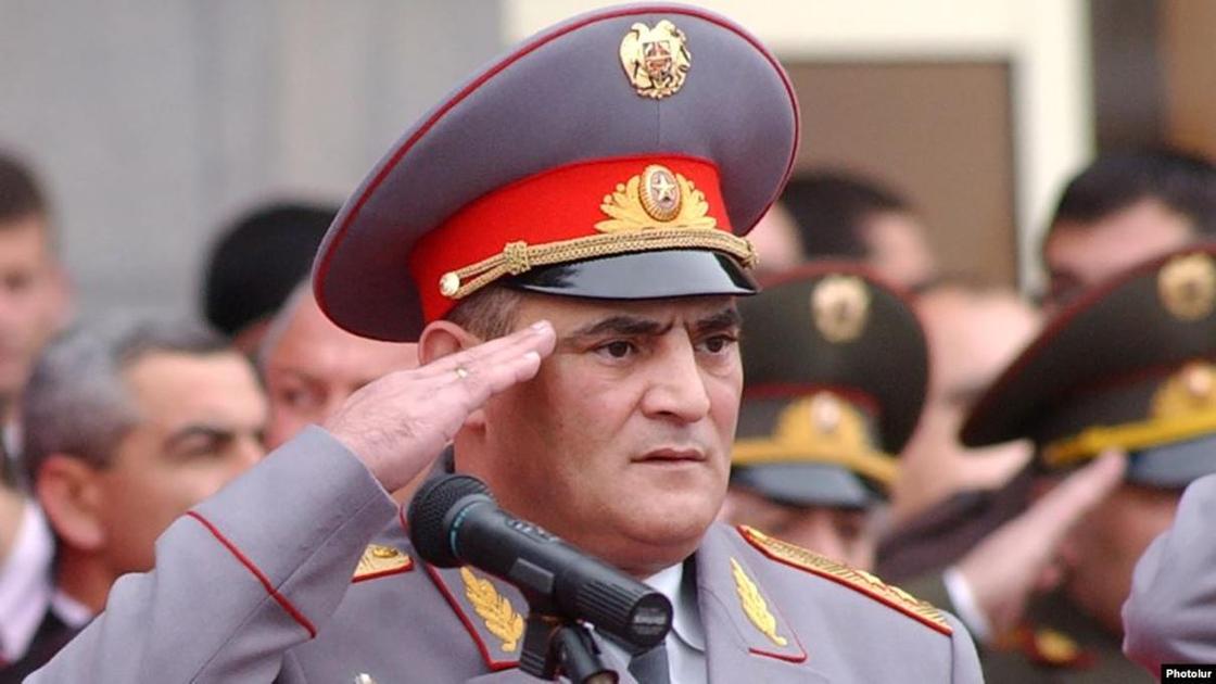Экс-глава МВД Армении найден мертвым с огнестрельным ранением