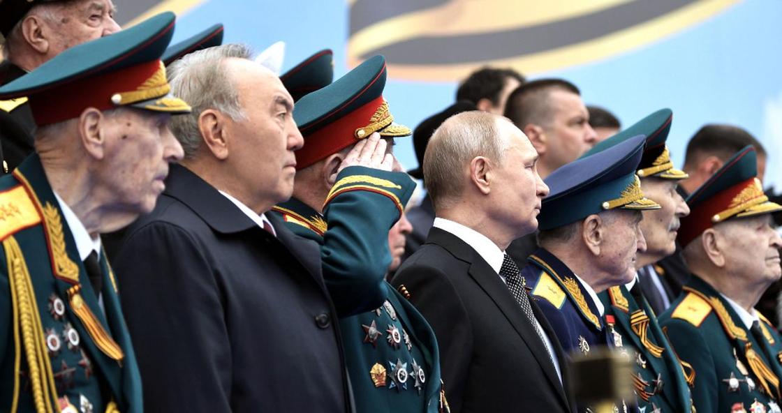 Путиннің шақыруымен Мәскеуге барған Назарбаев шеруді қалай өткізді? Путиннің шақыруымен Мәскеуге барған Назарбаев шеруді қалай өткізді?